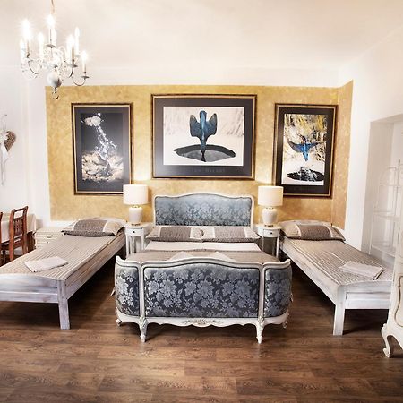 Lichtenstein Lva Apartman Břeclav Kültér fotó