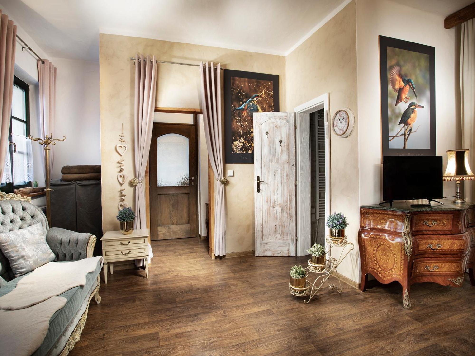 Lichtenstein Lva Apartman Břeclav Kültér fotó