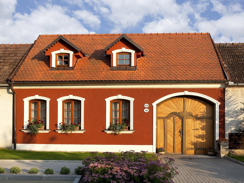 Lichtenstein Lva Apartman Břeclav Kültér fotó